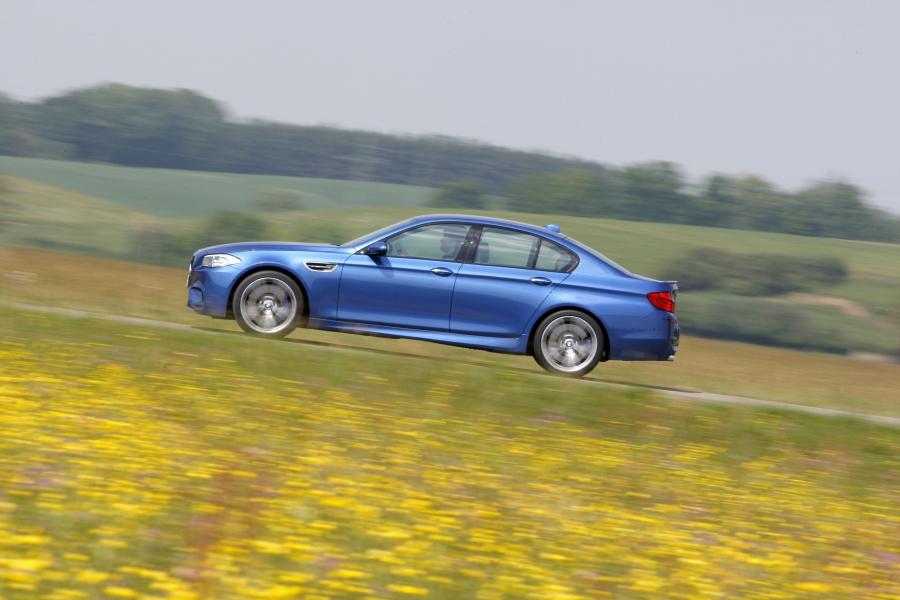  BMW M5 2011 года  (фото 230 из 344)